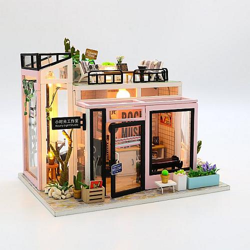 Hongda DIY M903 ’Hougang Studio‘ w/Dust Cover, LEDs Lights and Glues, Wooden Miniature Dollhouse Furniture Kits