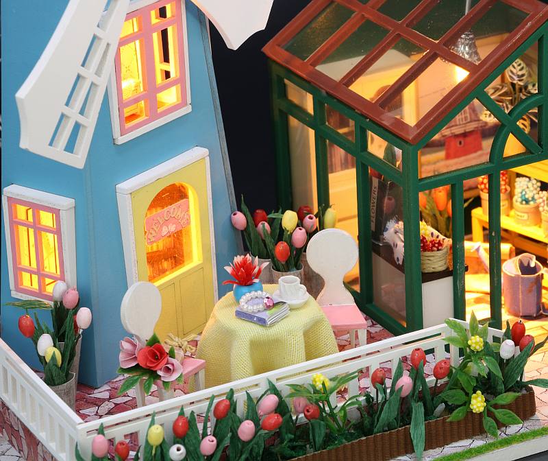 DIY M036 ’Amsterdam Windmill Flower House‘ Wooden Miniature Dollhouse w/ LED Lights, Music Movement and Glues