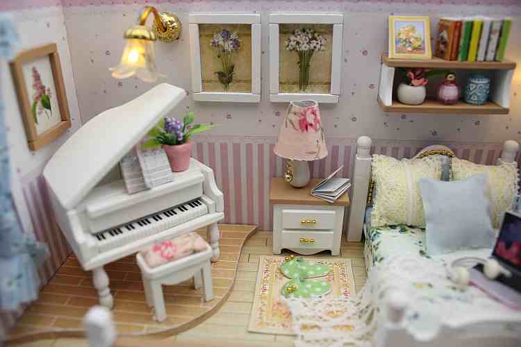M026 ’Because of You‘ Wooden Miniature Dollhouse w/ LED Lights and Dust Proof Cover Assemble Dollhouse