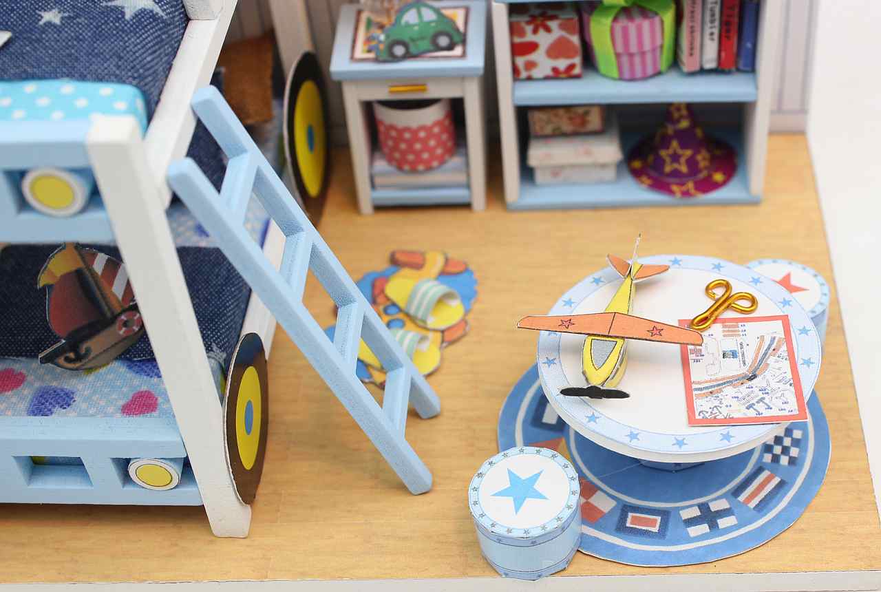 DIY Doll House Furniture Kits Wooden Kids Toy Miniature Dollhouse Handmade Presents for Boy Fun Crafts