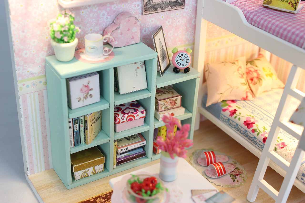 DIY Wooden Miniature Dollhouse 'Cheryl's Room‘ (M020) w/ LED Lights, Dust Proof Cover and Glue
